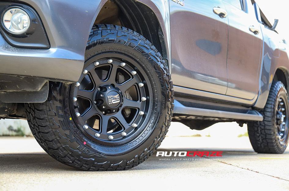 TOYOTA HILUX N80 4WD ADDICT MATTE BLACK